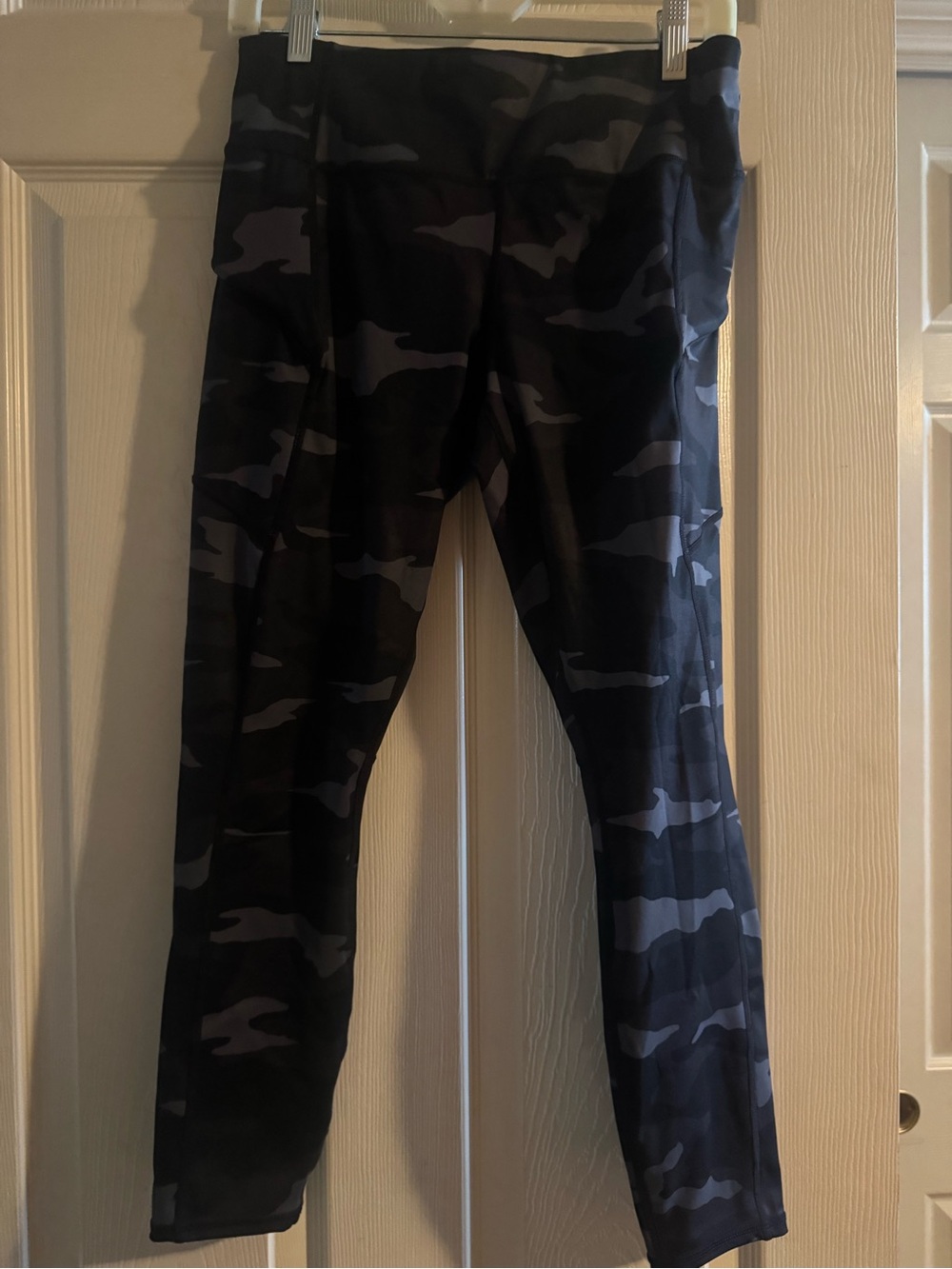 Athleta- Black & Gray Camo Active Leggings